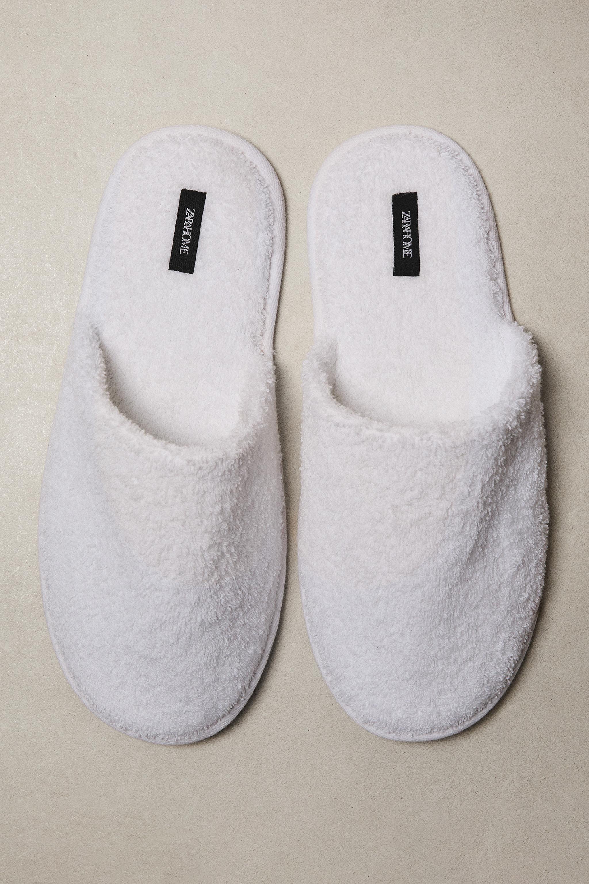 TERRY BATHROOM SLIPPERS